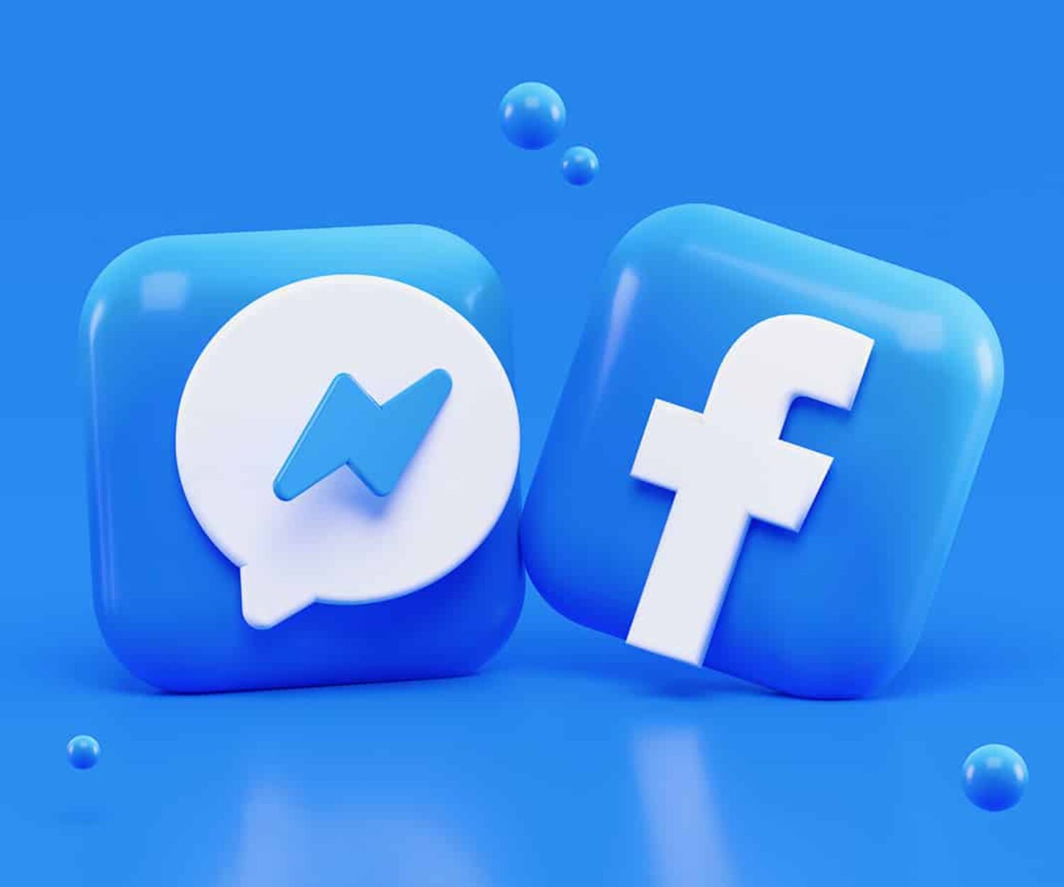 Facebook boost vs Ads Manager